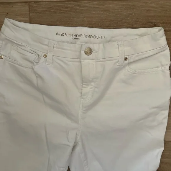 Chicos So Slimming Girlfriend Crop 1P (8P) - Picture 3 of 7